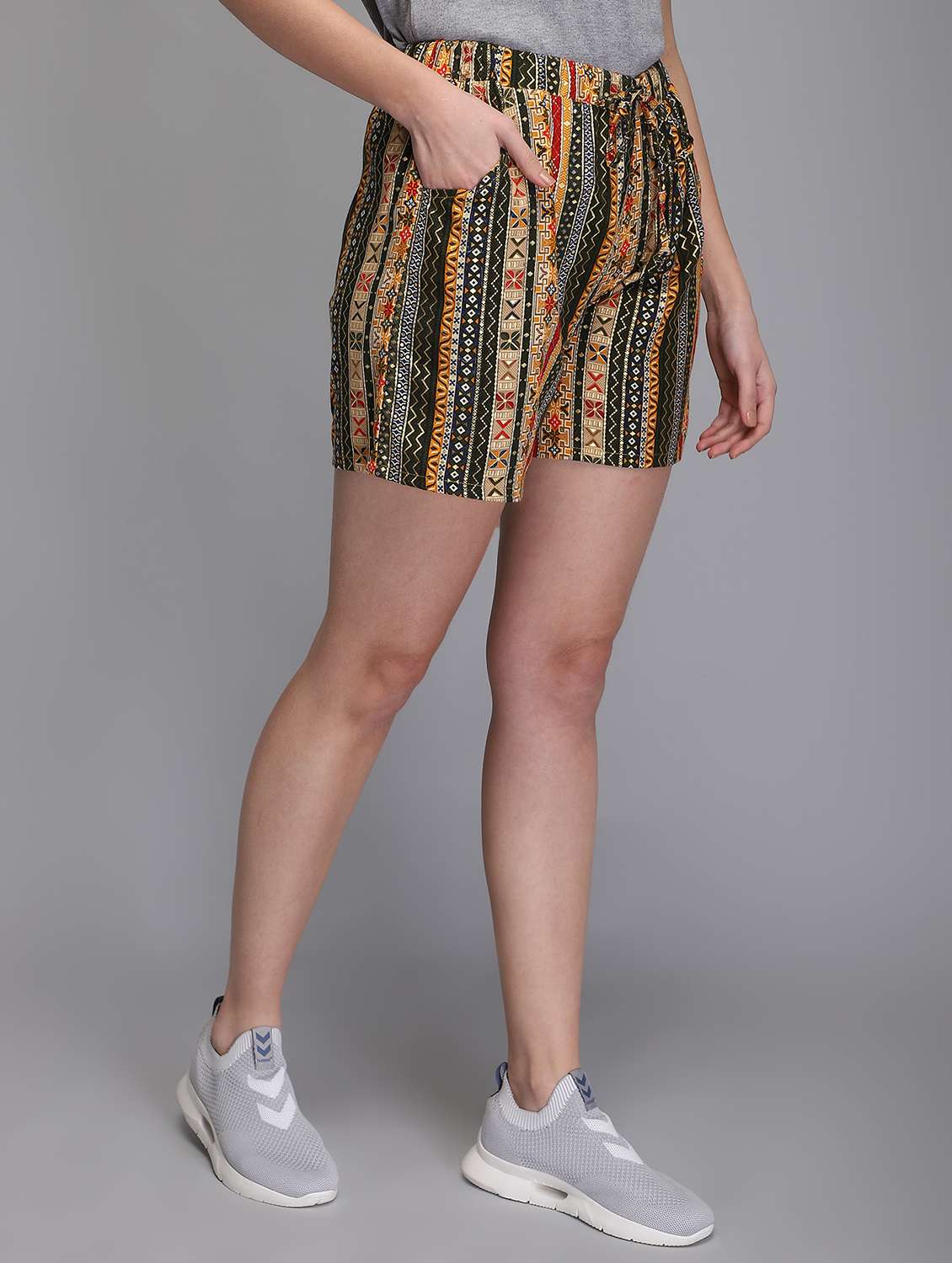 mid rise printed short - 18283355 -  Standard Image - 1