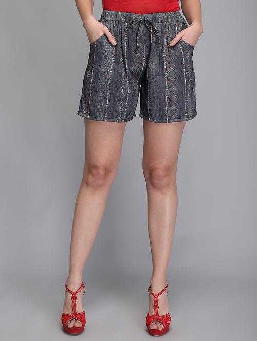 mid rise printed short - 18283364 - Standard Image - 0