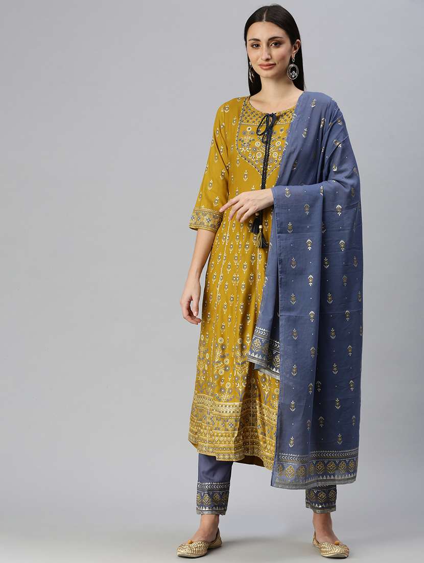 women three quarter sleeve kurta pant with dupatta set