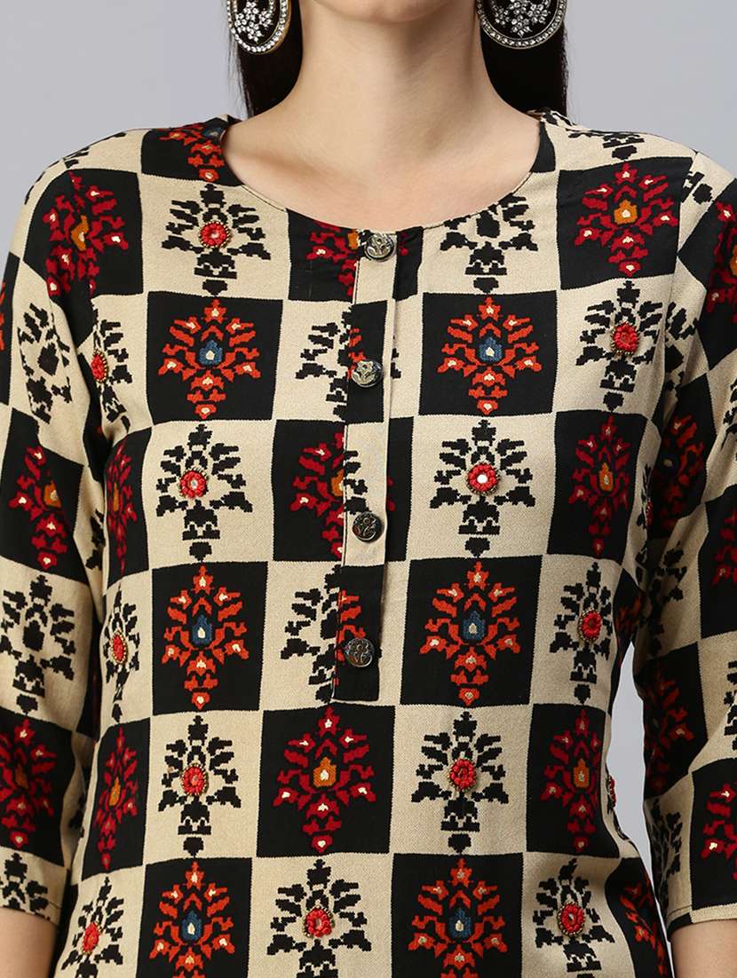 women printed round neck kurta palazzo set - 18285635 -  Standard Image - 4