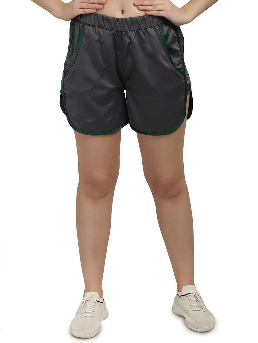 mid rise solid short