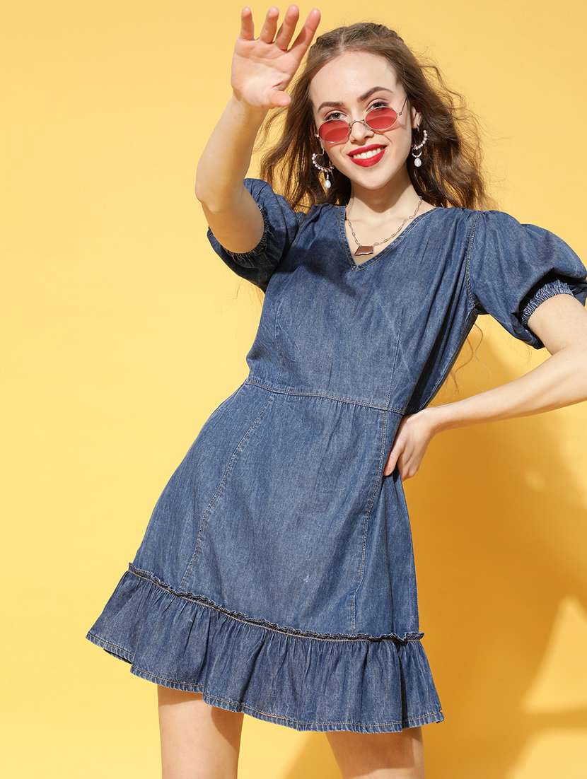 puff sleeved solid  a-line dress