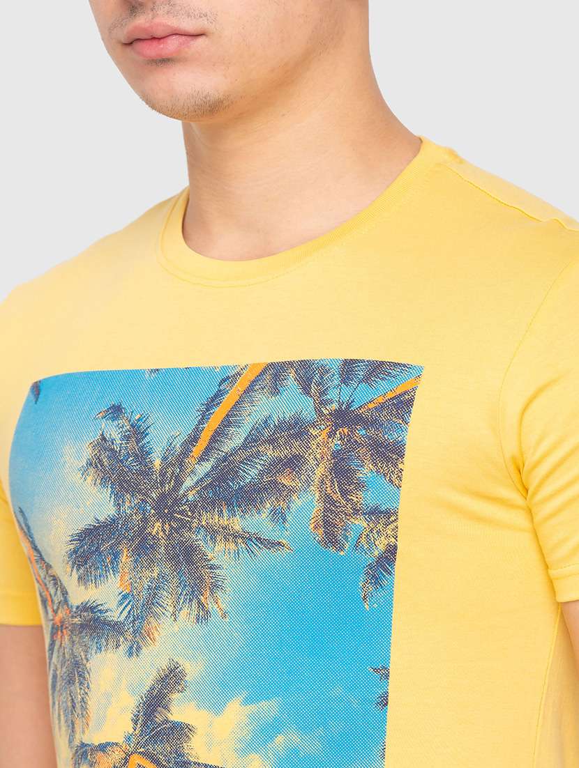 yellow front-prnted t-shirt - 18291510 -  Standard Image - 4