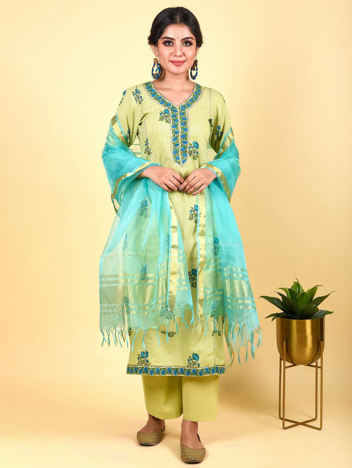 women three quarter sleeve kurta pant with dupatta set - 18294443 -  Standard Image - 1