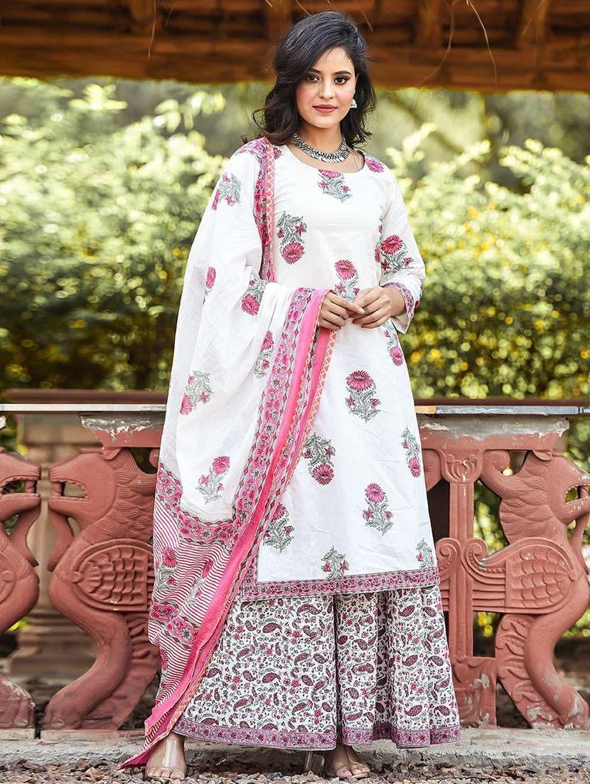 women three quarter sleeve kurta palazzo with dupatta set - 18294463 -  Standard Image - 1