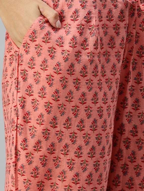 women floral kurta pant set with dupatta - 18294912 -  Standard Image - 4