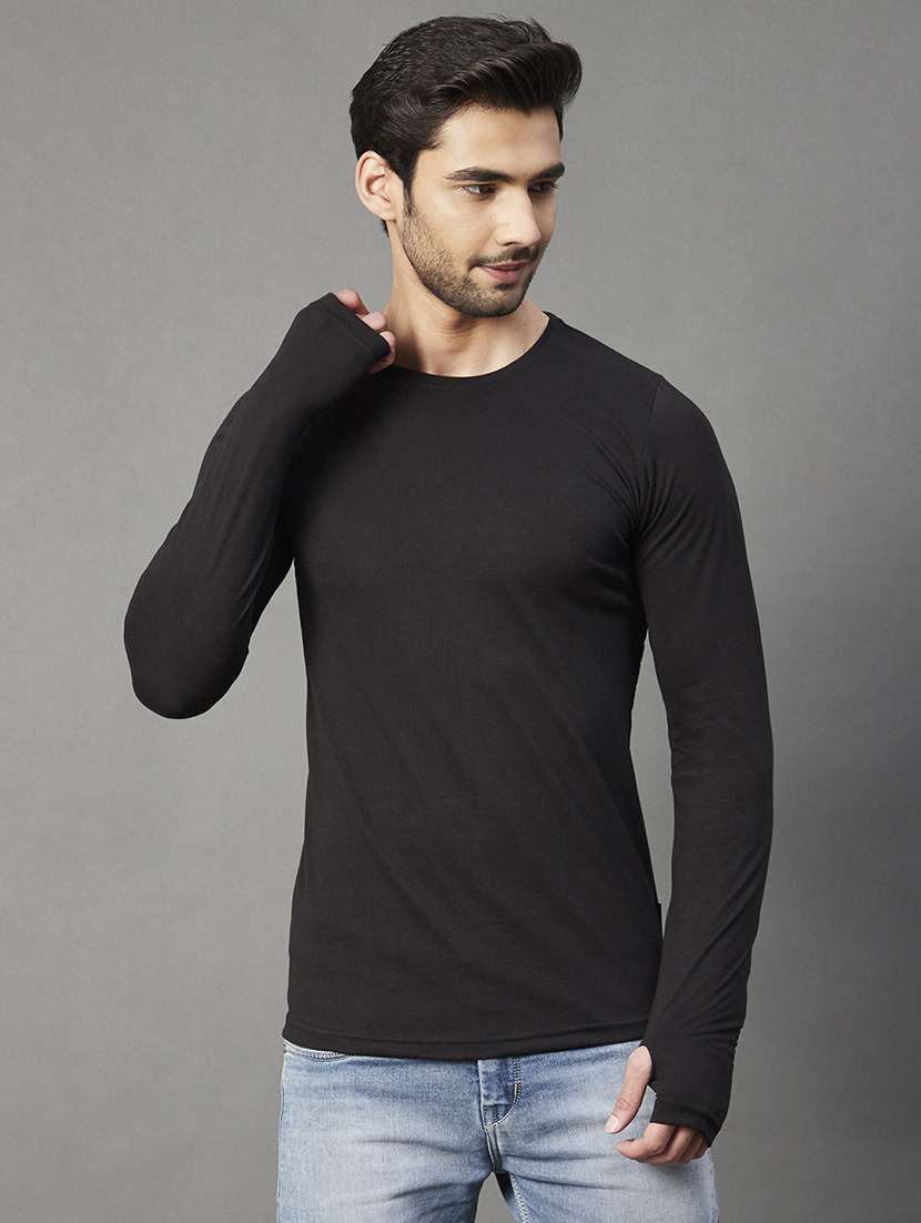 black solid t-shirt