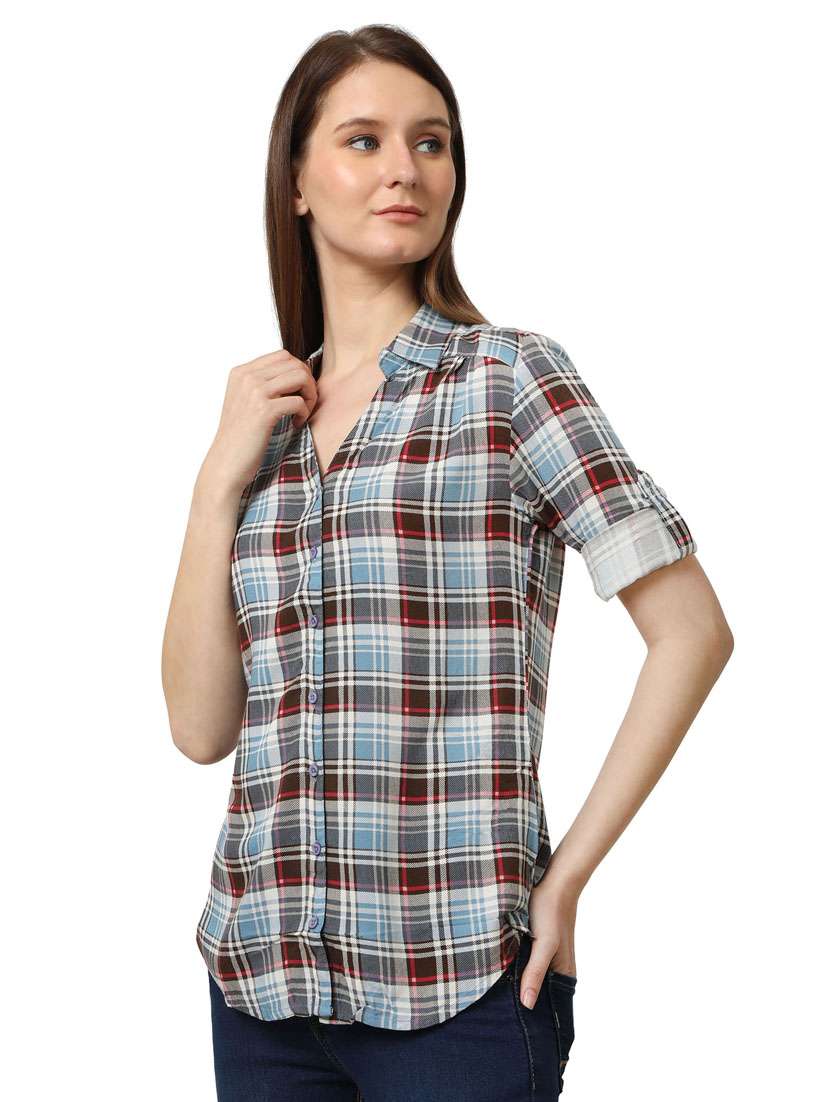 curved hem checkered  shirt - 18297786 -  Standard Image - 1