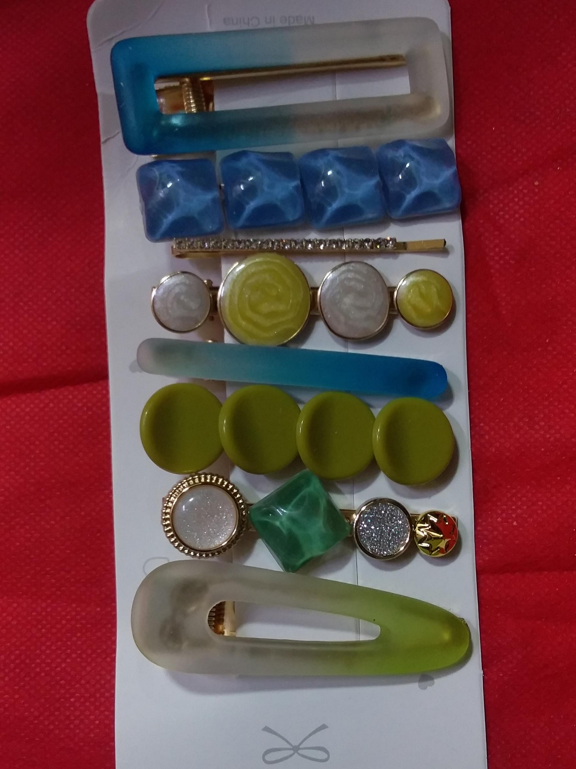 hair pin set  - 18300186 -  Standard Image - 1