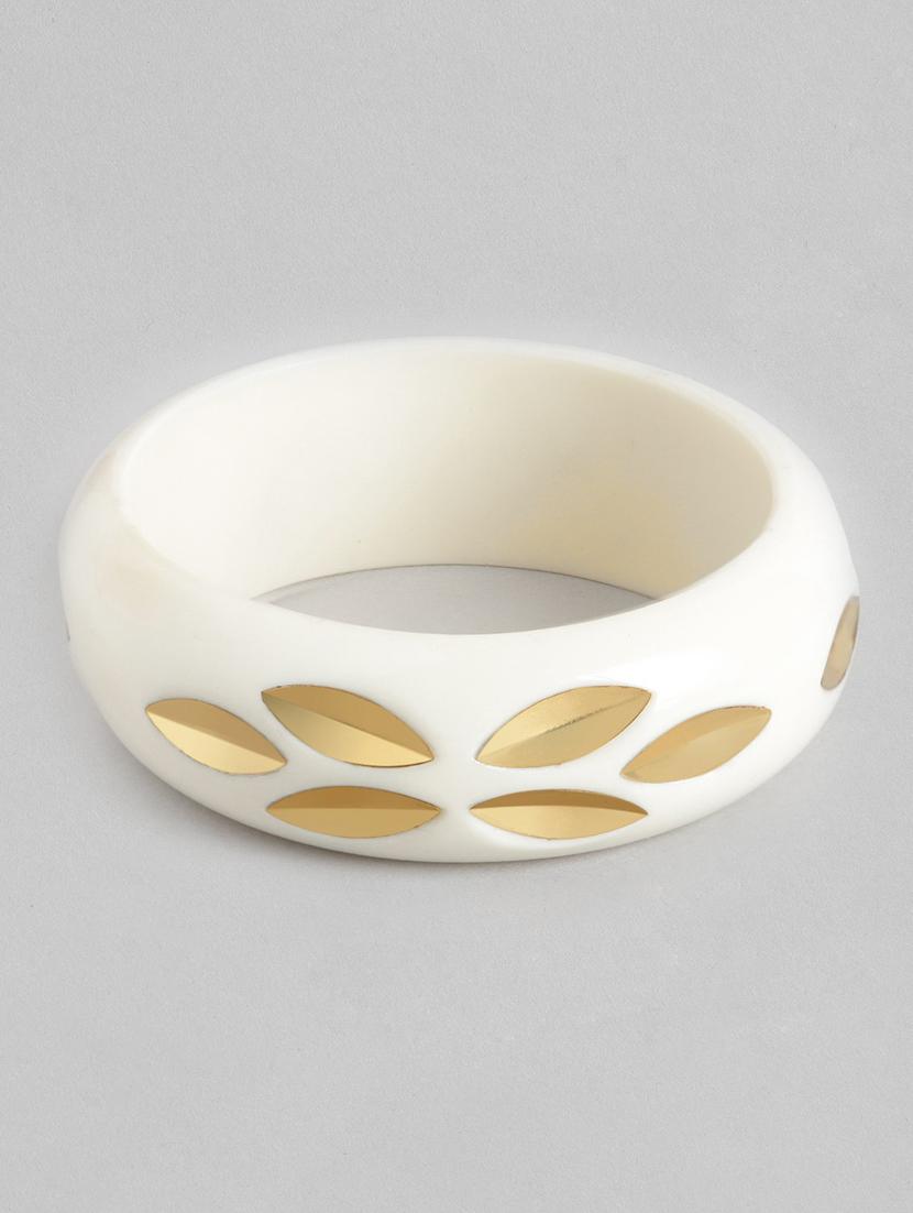 white plastic bangle  bracelet - 18300669 -  Zoom Image - 0