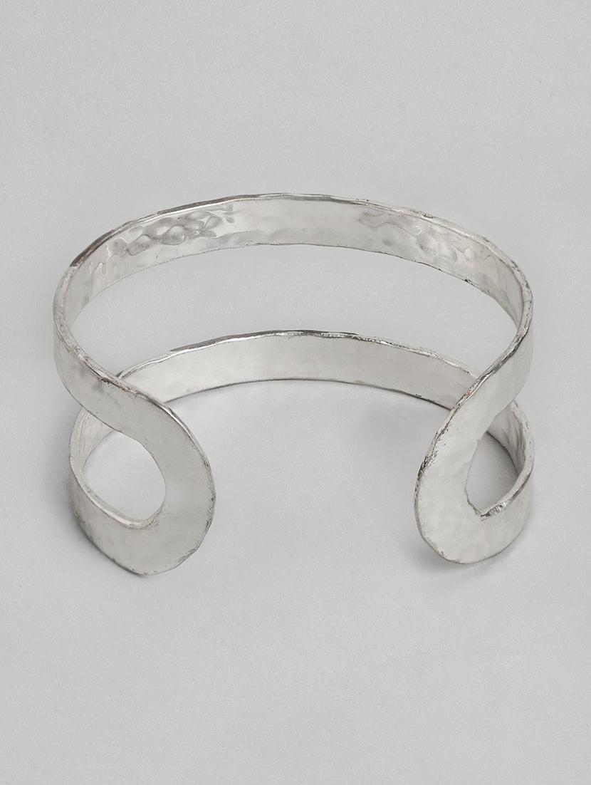 silver metal cuffs bracelet - 18300673 - Standard Image - 1
