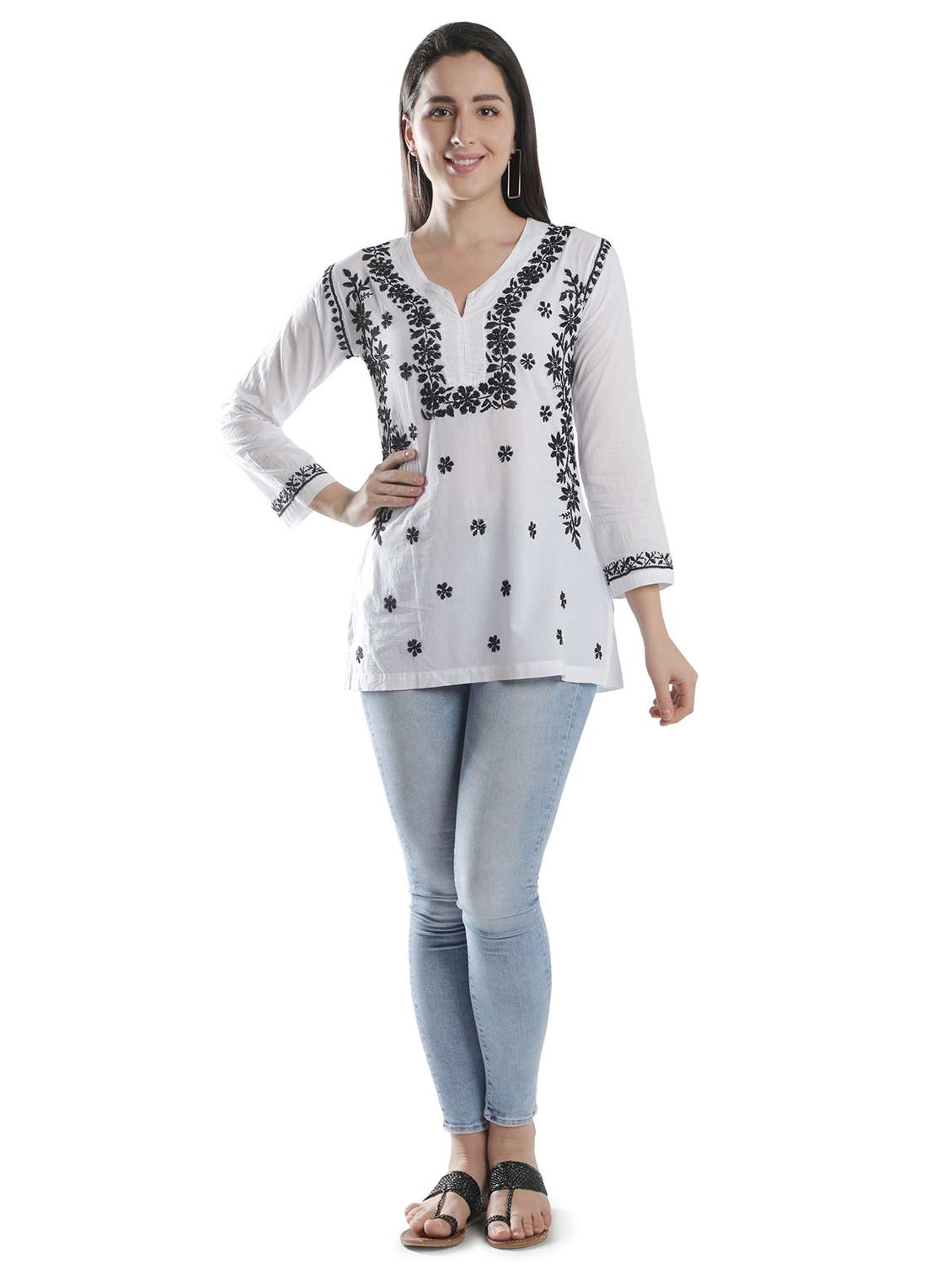 white chikankari straight kurti - 18303777 -  Standard Image - 4
