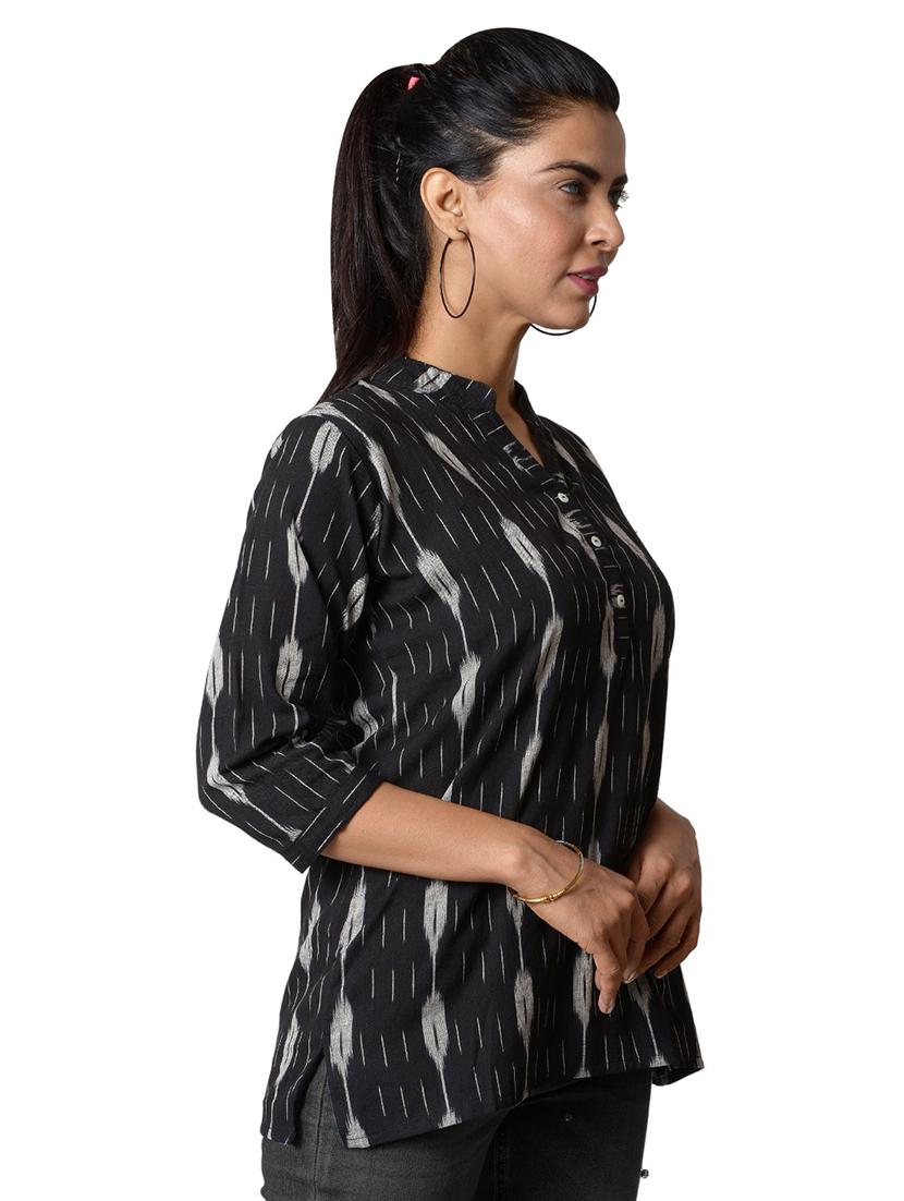 three quarter sleeved printed regular top - 18305283 - Standard Image - 1
