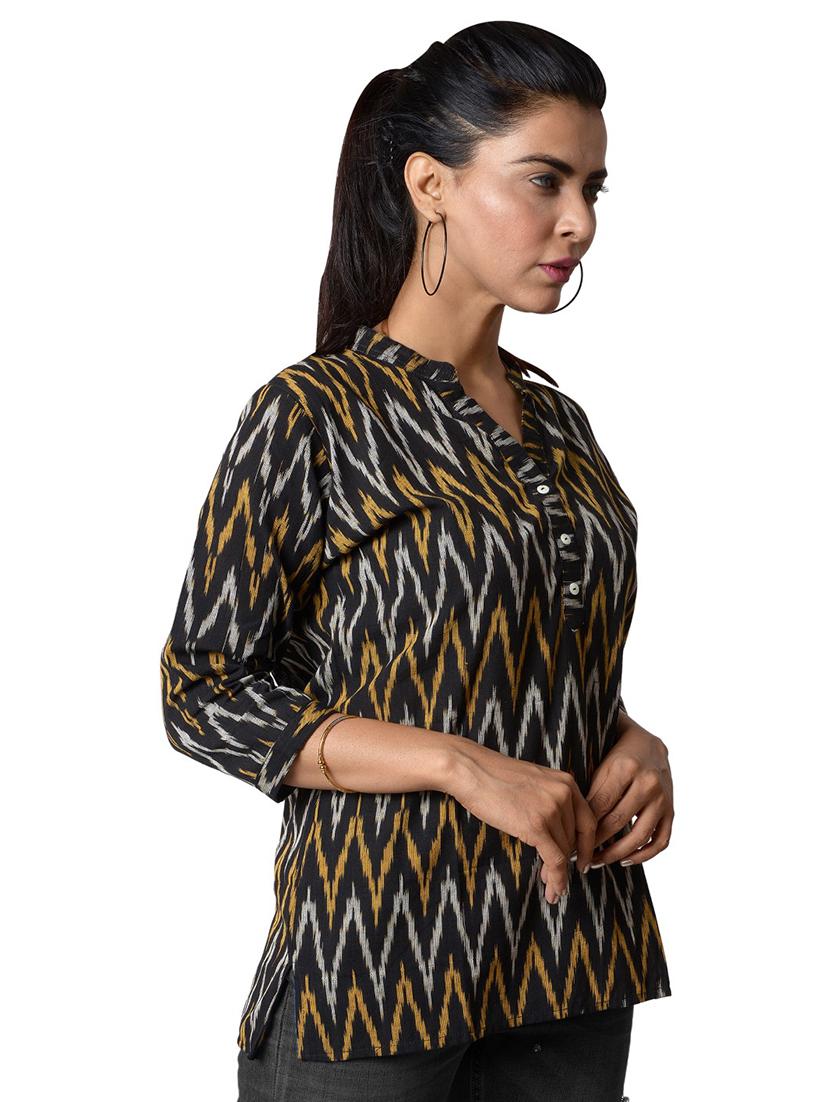 three quarter sleeved ikat printed regular top - 18305285 - Standard Image - 1