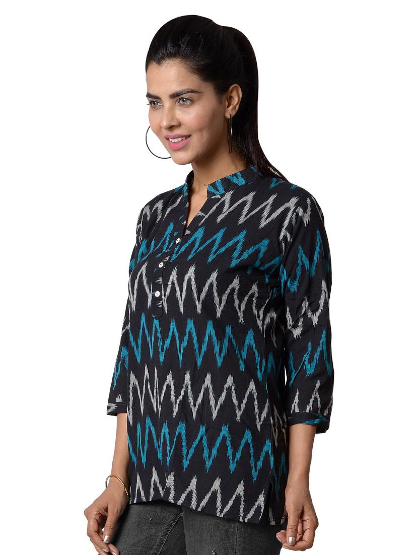 three quarter sleeved ikat printed regular top - 18305286 - Standard Image - 1