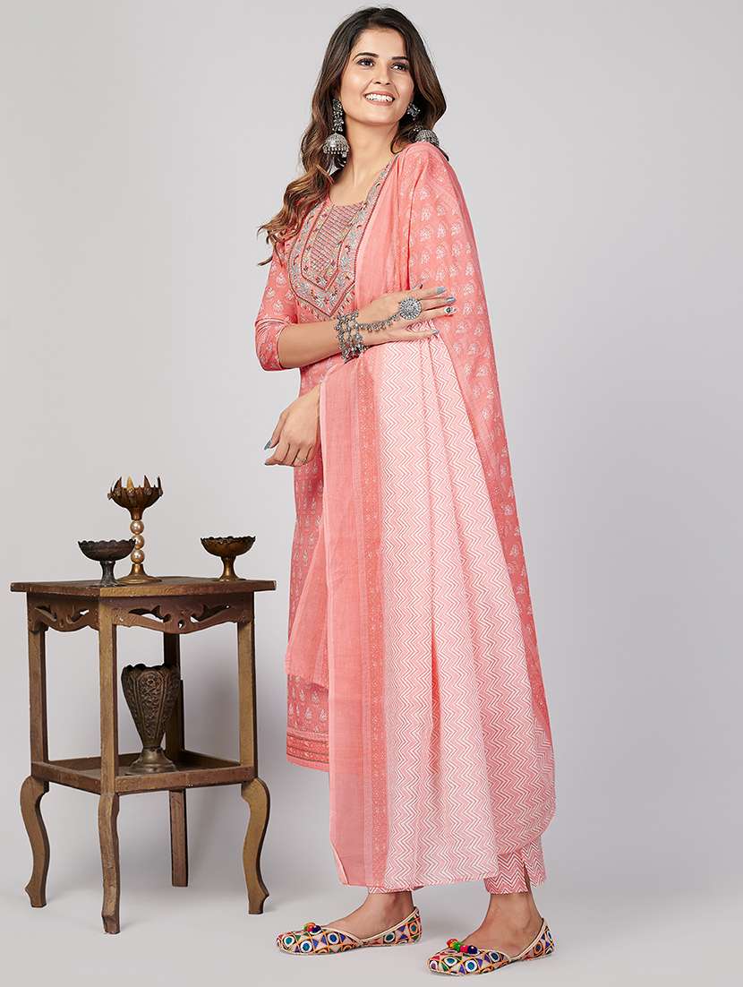 pink printed suit set - 18306114 -  Standard Image - 1