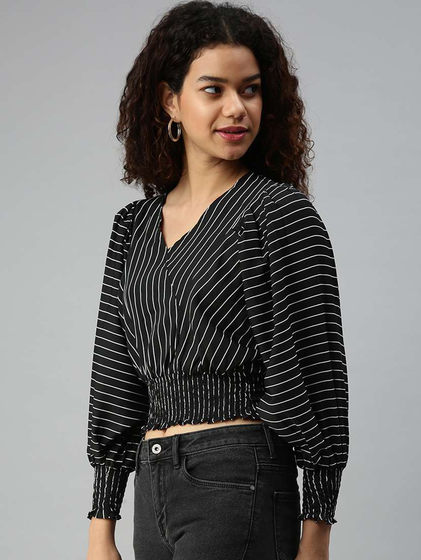 women's crop v neck top - 18310414 -  Standard Image - 1