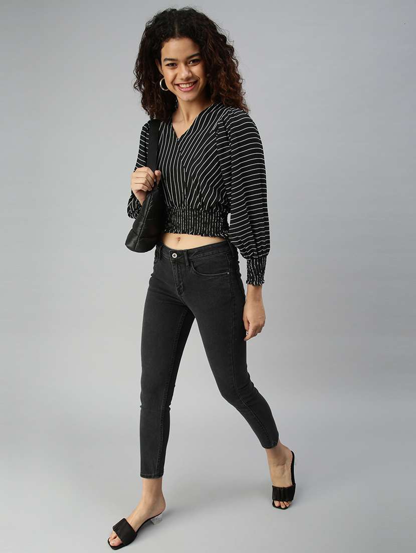 women's crop v neck top - 18310414 -  Standard Image - 4