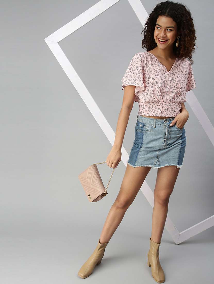 women's crop v neck top - 18310420 -  Standard Image - 4