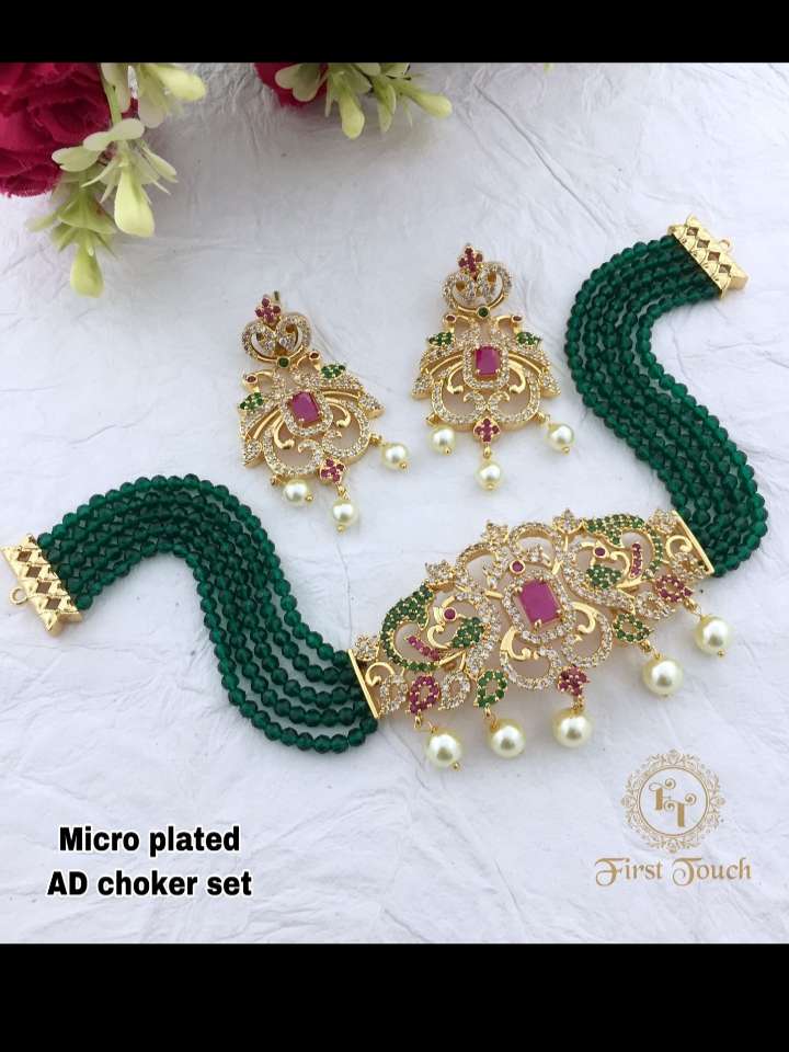 green tone choker necklace earrings - 18323262 - Standard Image - 1