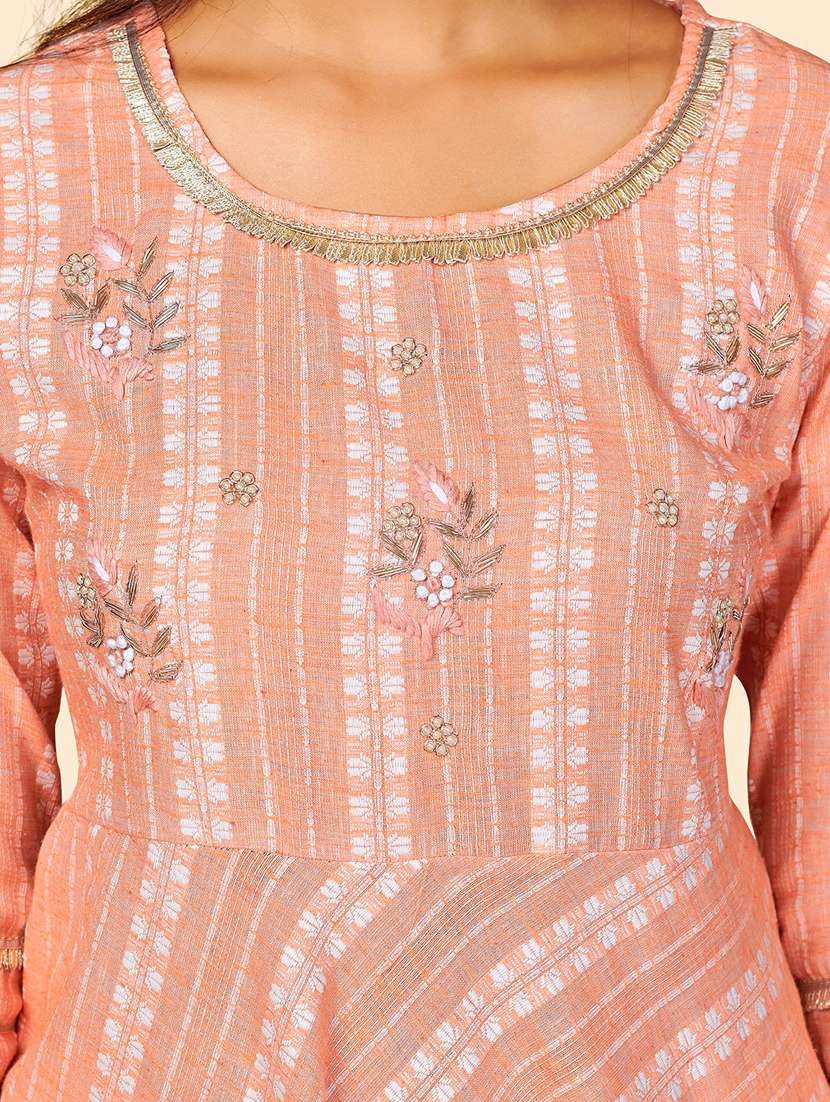 orange cotton blend suit  set - 18325366 -  Standard Image - 4