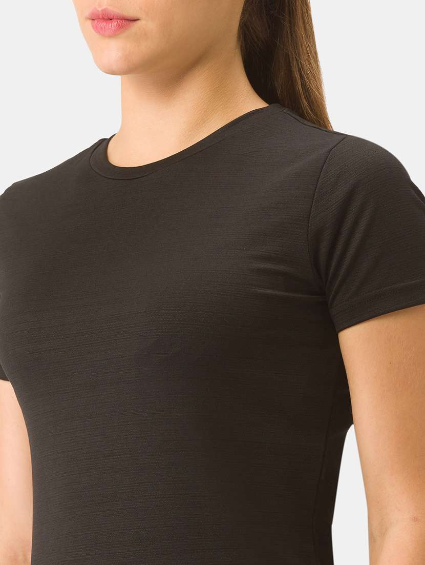 women's plain crew neck t-shirt - 18326105 -  Standard Image - 4