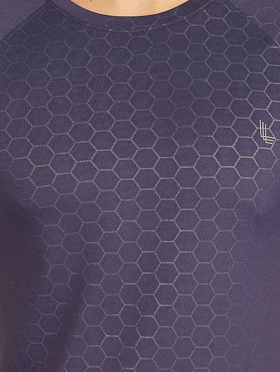 navy blue printed t-shirt - 18328973 - Standard Image - 4