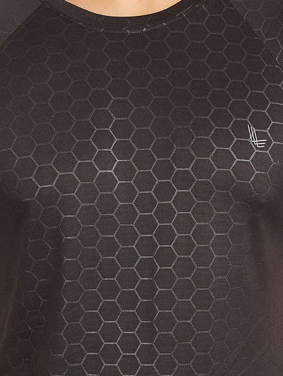 black printed t-shirt - 18328974 -  Standard Image - 4