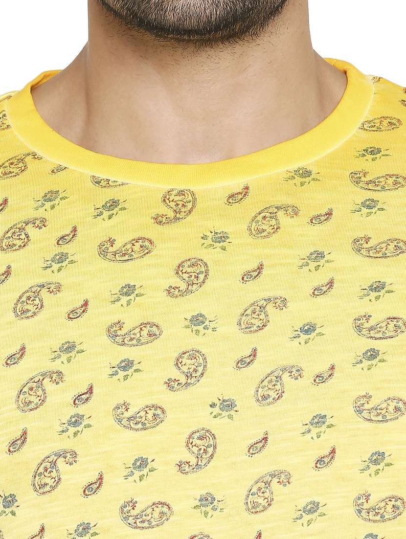yellow printed t-shirt - 18329877 - Standard Image - 4