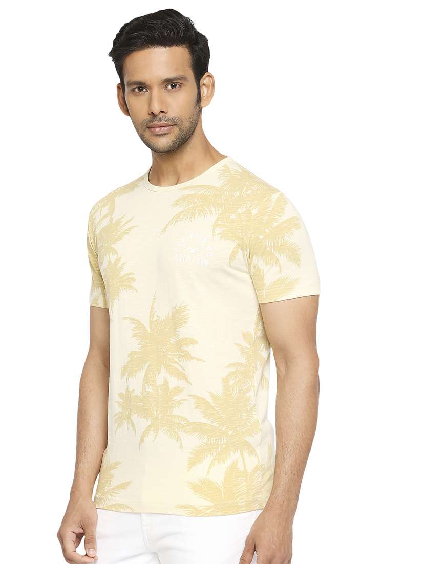 yellow printed t-shirt  - 18329913 -  Standard Image - 1