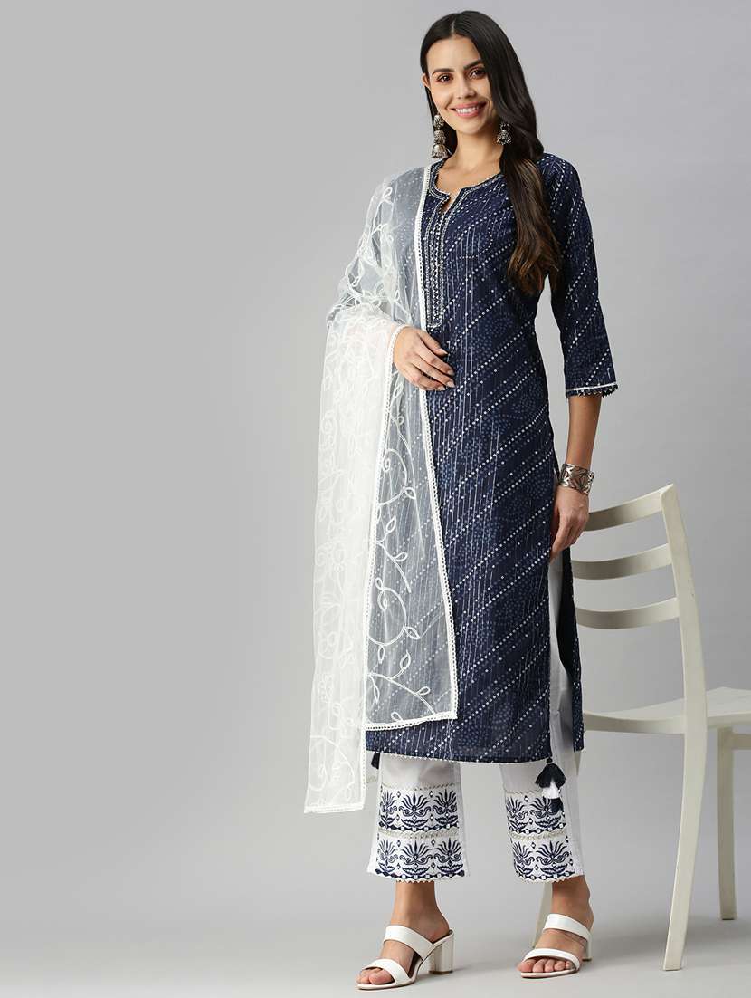 women bandhani kurta pant set with dupatta