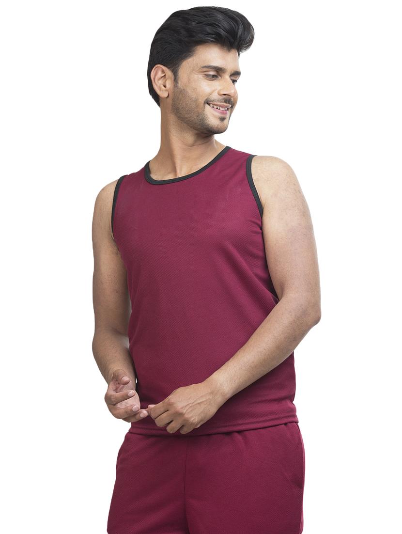 magenta solid  t-shirt - 18338347 -  Standard Image - 1