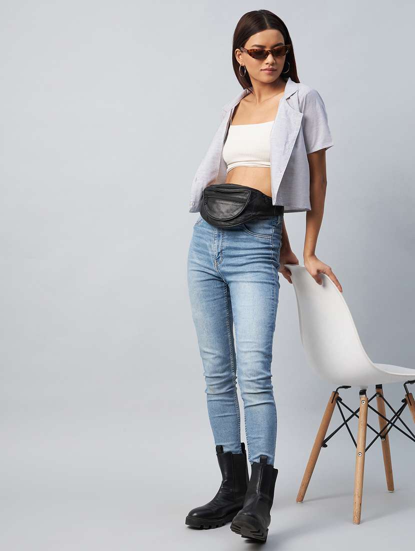short sleeved solid crop shirt - 18342587 - Standard Image - 4