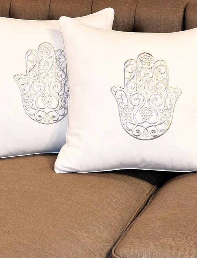 sofa pillow - 18342682 - Standard Image - 1