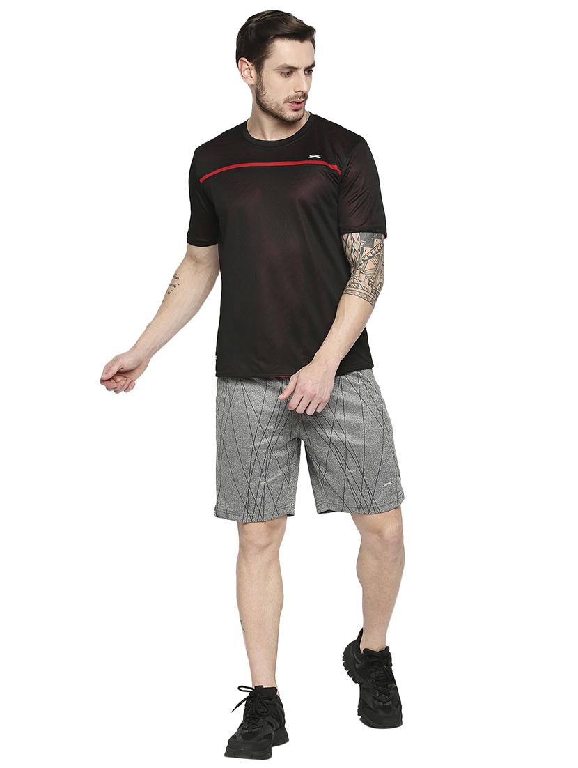 red solid reversible t-shirt - 18345436 - Standard Image - 4