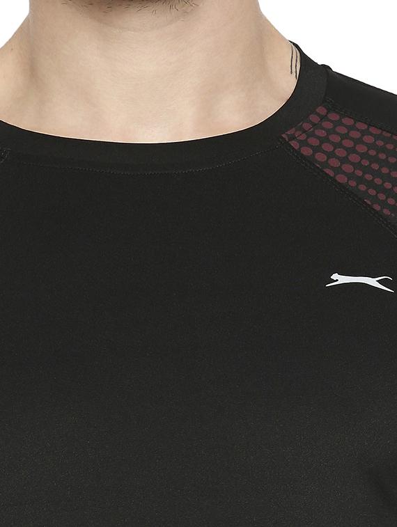 black solid t-shirt - 18345437 - Standard Image - 4