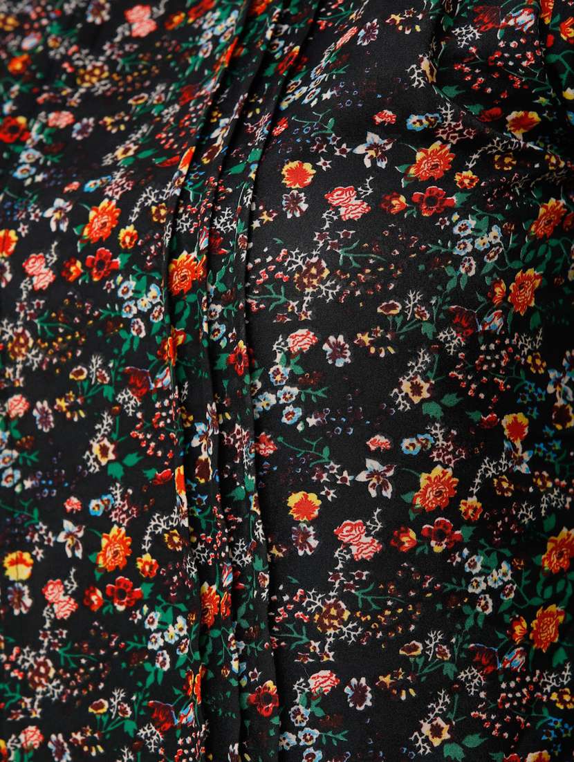 round neck floral print top - 18347722 - Standard Image - 4