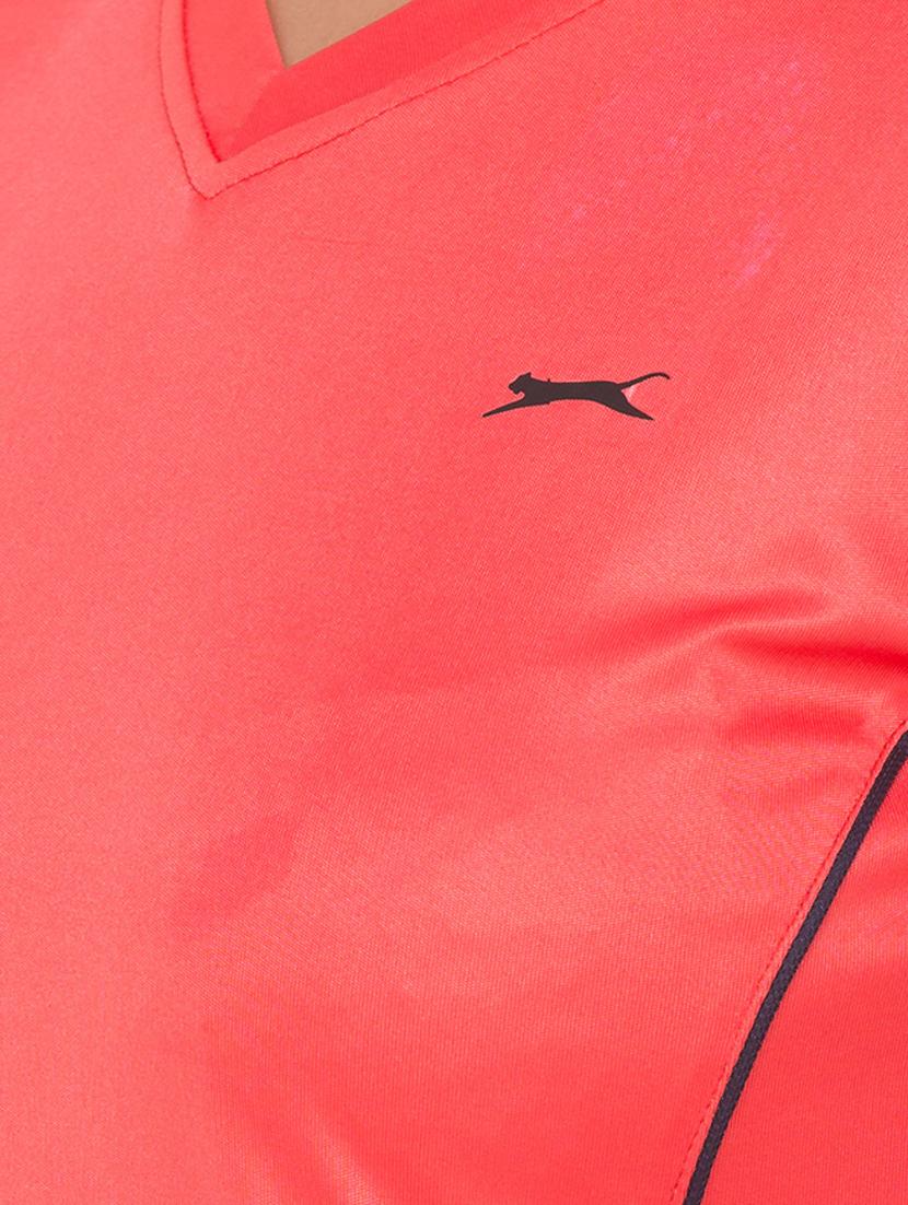 red solid regular top - 18351341 - Standard Image - 4