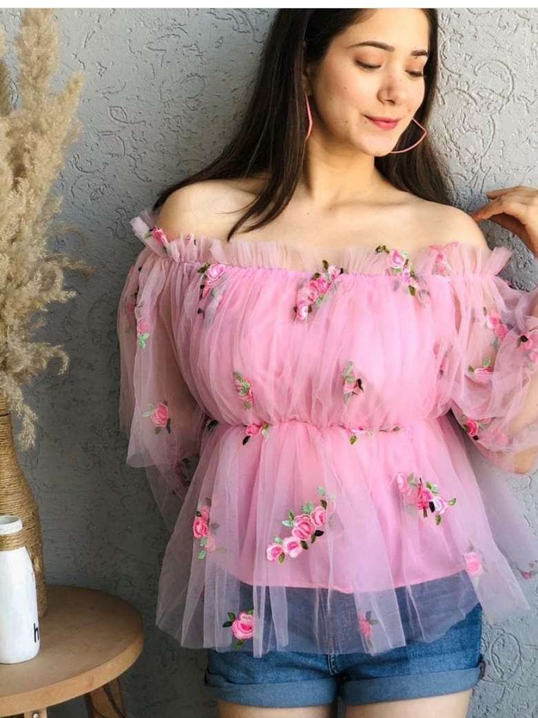 ladies western wear - 18366361 - Standard Image - 1