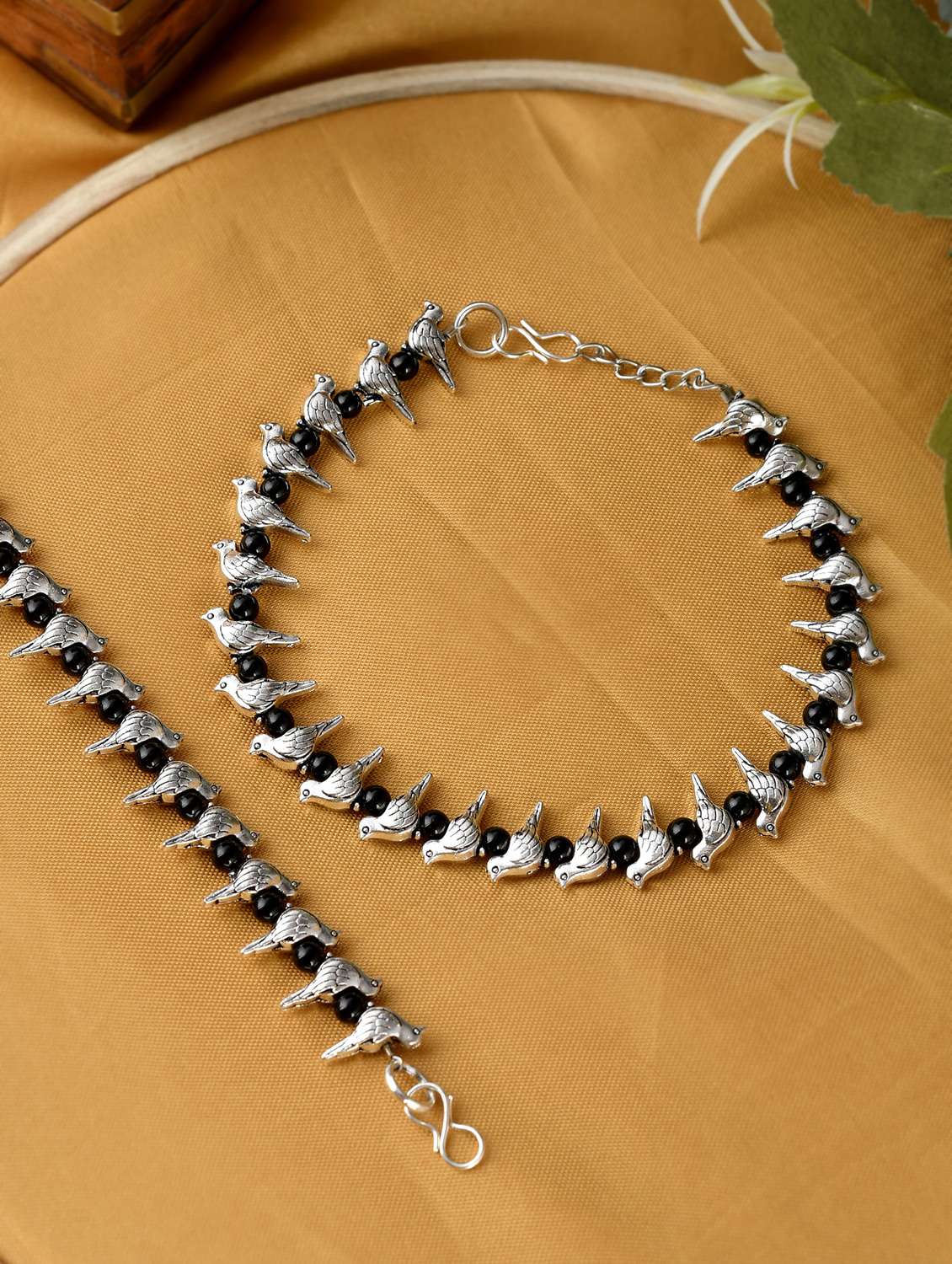 sparrow beaded chain anklet