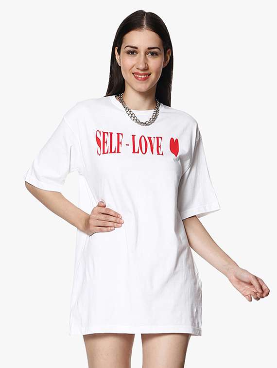 women's chest print crew neck t-shirt