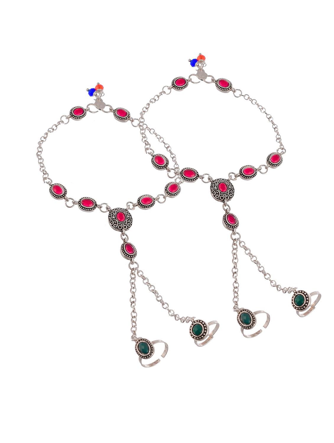 traditional anklet with attached double toe rings - 18368905 - Standard Image - 1