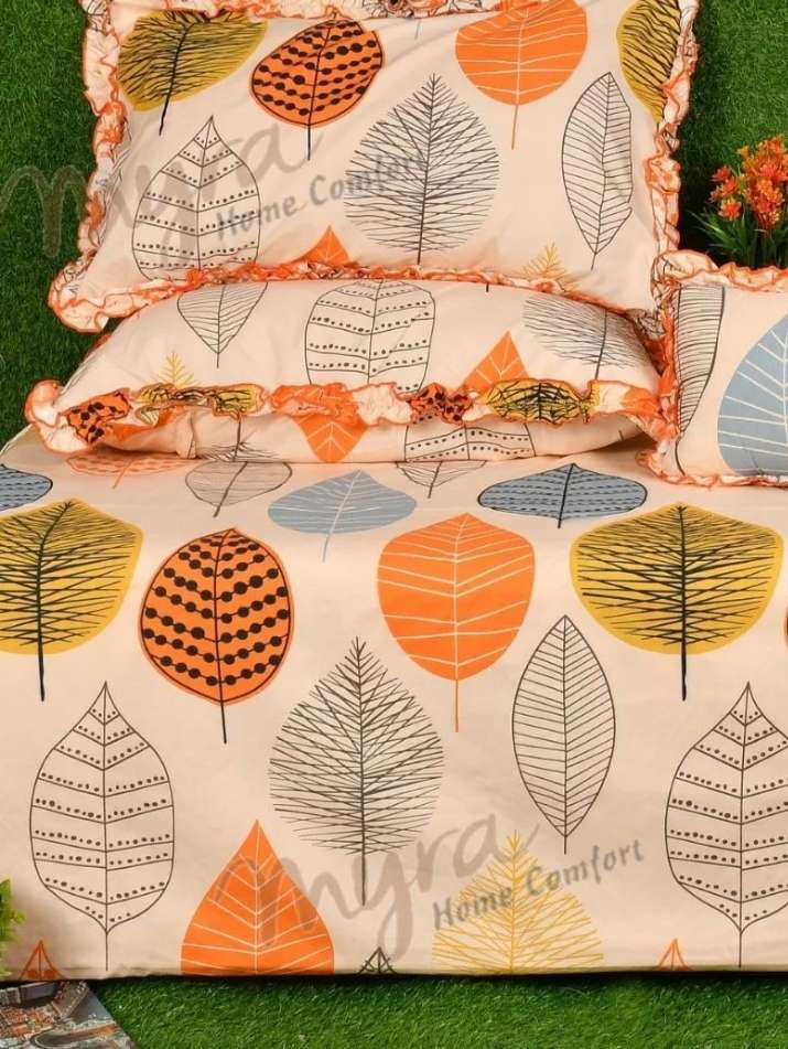 double bed bedsheets with pillow cover  - 18369575 -  Standard Image - 1