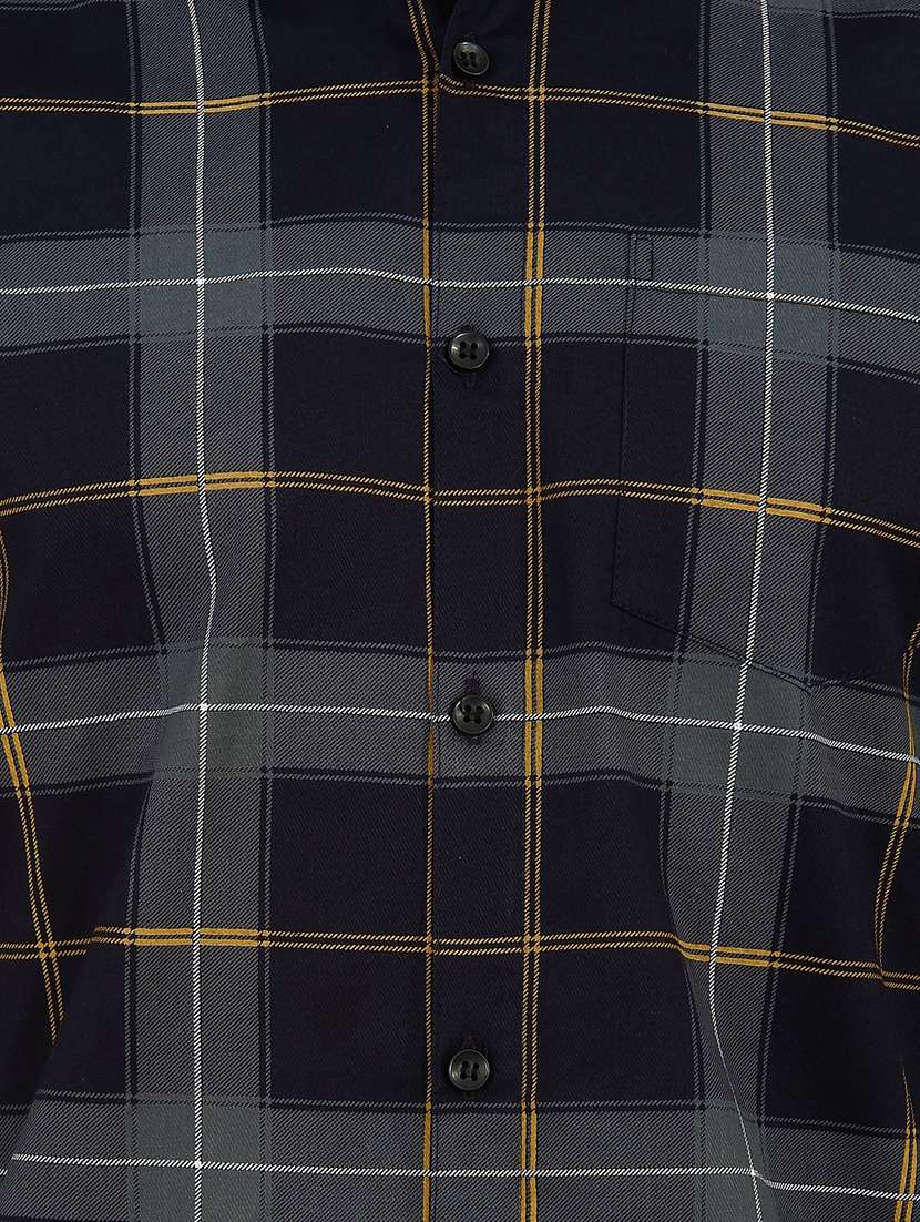 navy-blue checkered casual shirt - 18370632 -  Standard Image - 4