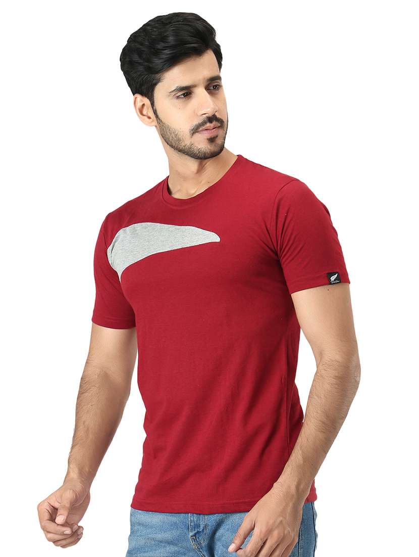 maroon color-blocked t-shirt