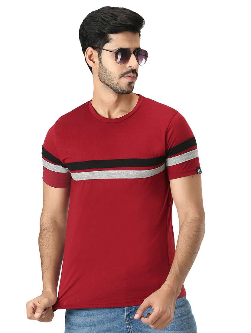 maroon color-blocked t-shirt