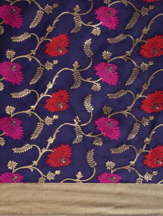 navy silk blend banarasi saree with blouse - 18371018 - Standard Image - 4