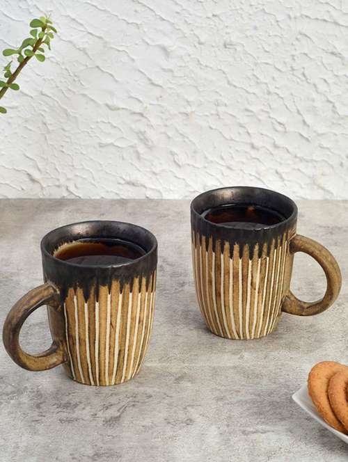 brown ceramic mug