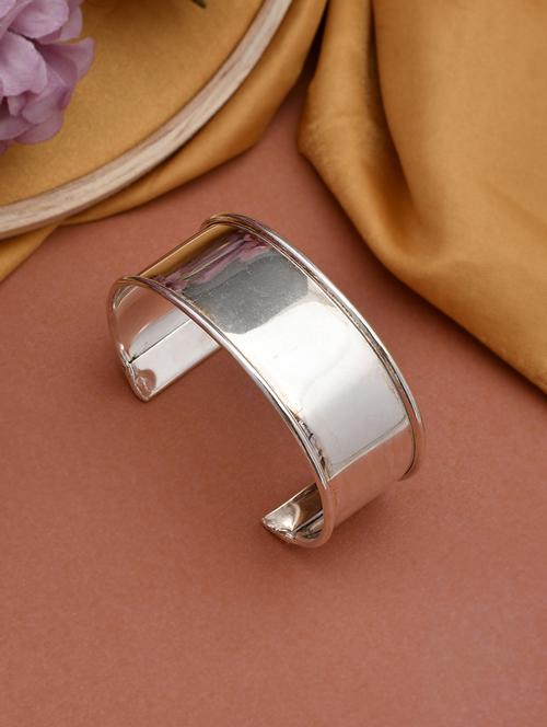 silver plated handcuff - 18378538 -  Standard Image - 0