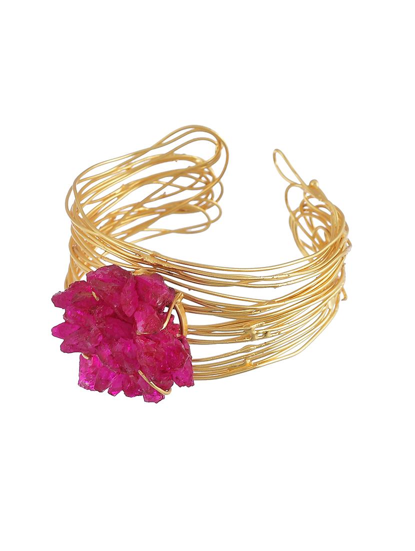 mesh wire rose bracelet. - 18378545 -  Standard Image - 1